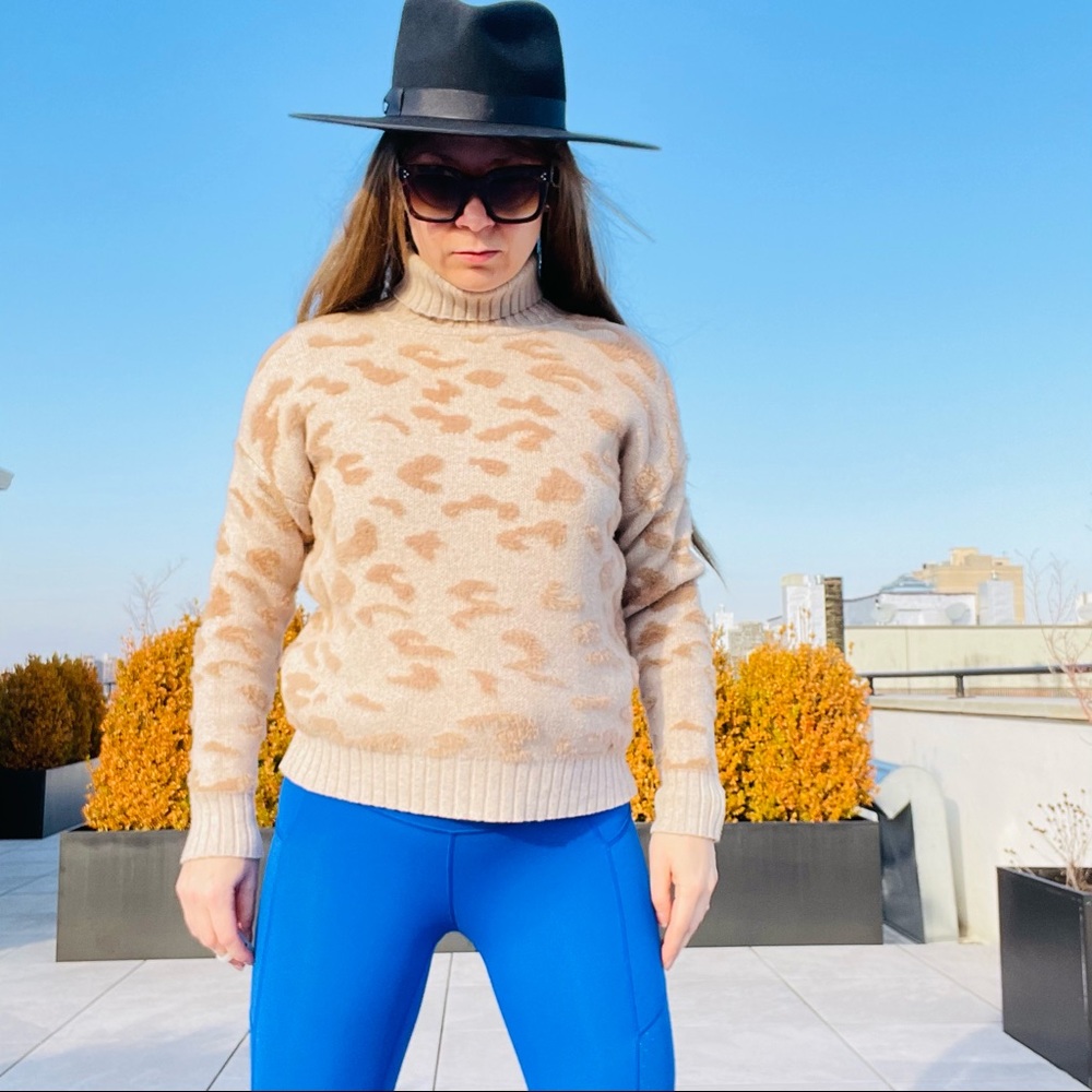 FATE Leopard Pattern Drop Shoulder Sweater - Picture 12 of 16